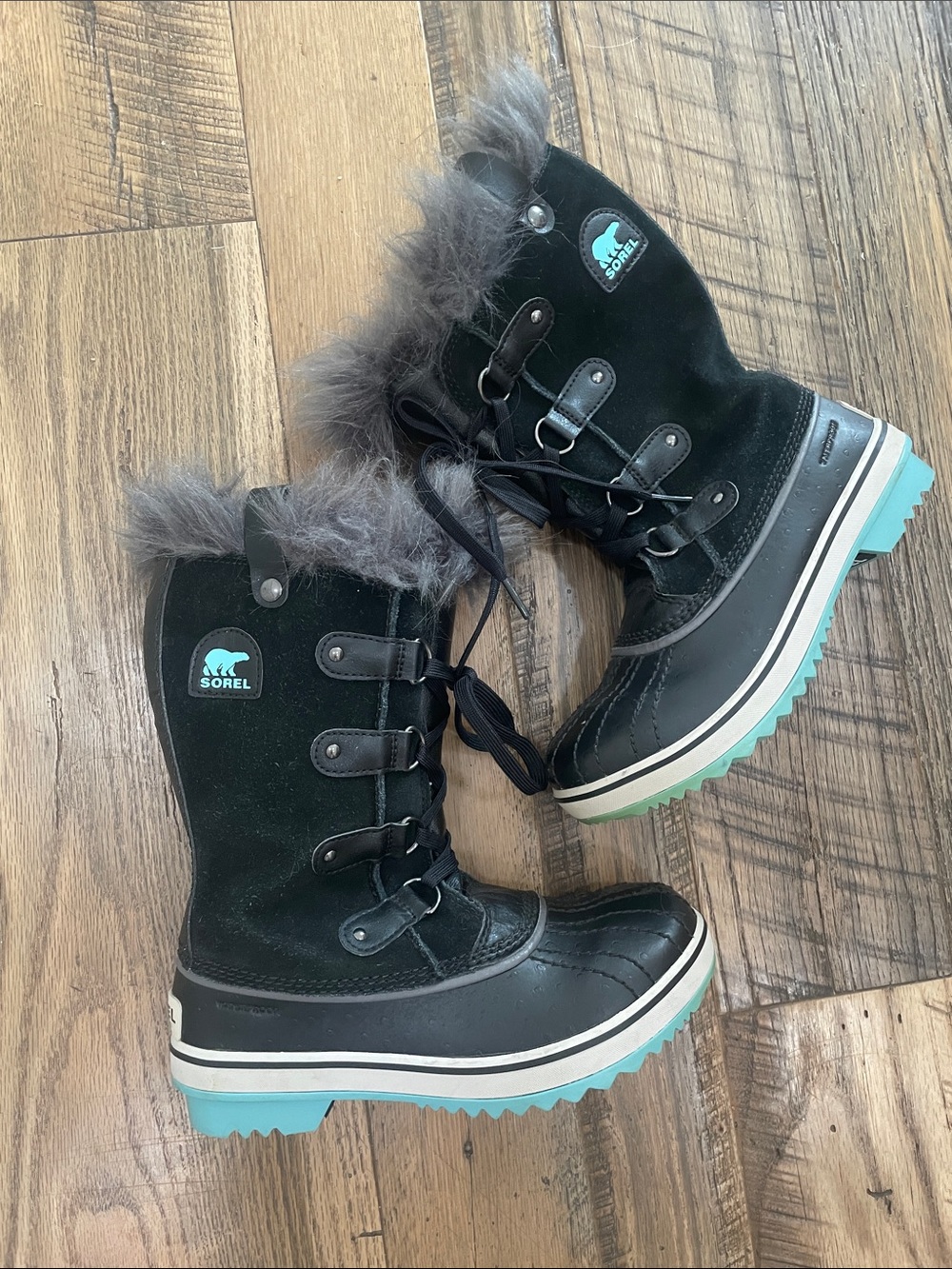 Sorel winter snow boots girl 4